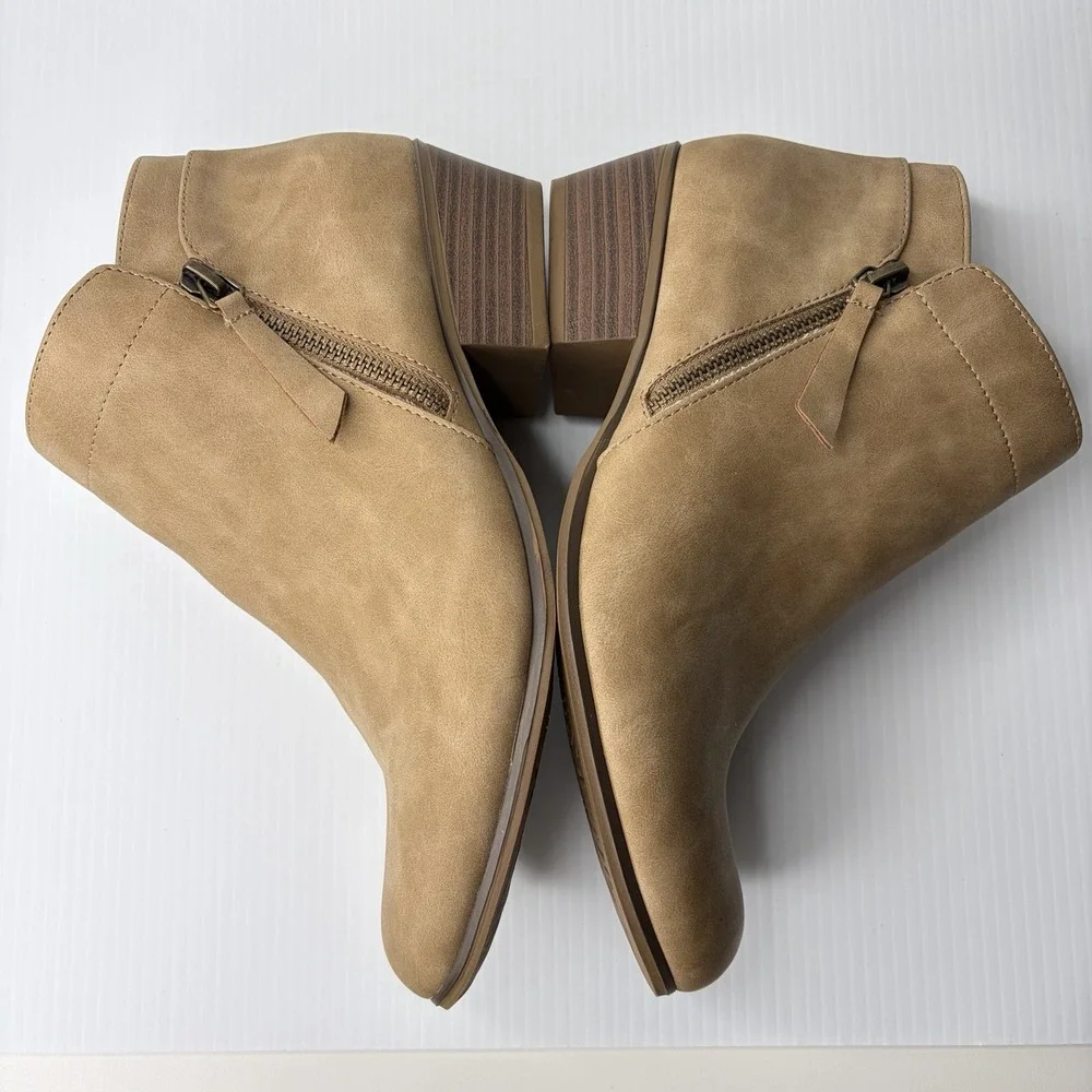 Unionbay‎ Toledo Ankle Booties Tan Faux Suede Block Heel Boho Casual Size 9M